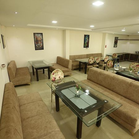 24 Hotel & Resort Agra  Exterior foto